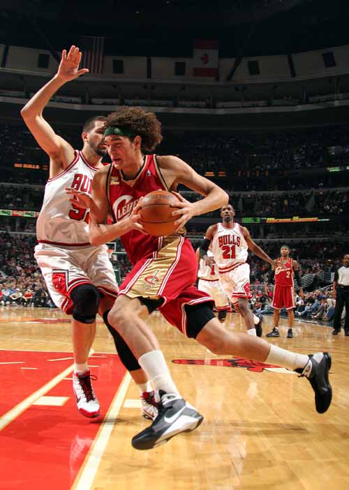  p data-id="gnwo83f0za">安德森·瓦莱乔(anderson varejao),1982年9