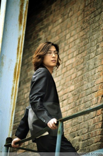 6bnr642j">易欣,1977年12月10日出生于浙江宁波,中国内地流行乐男歌手