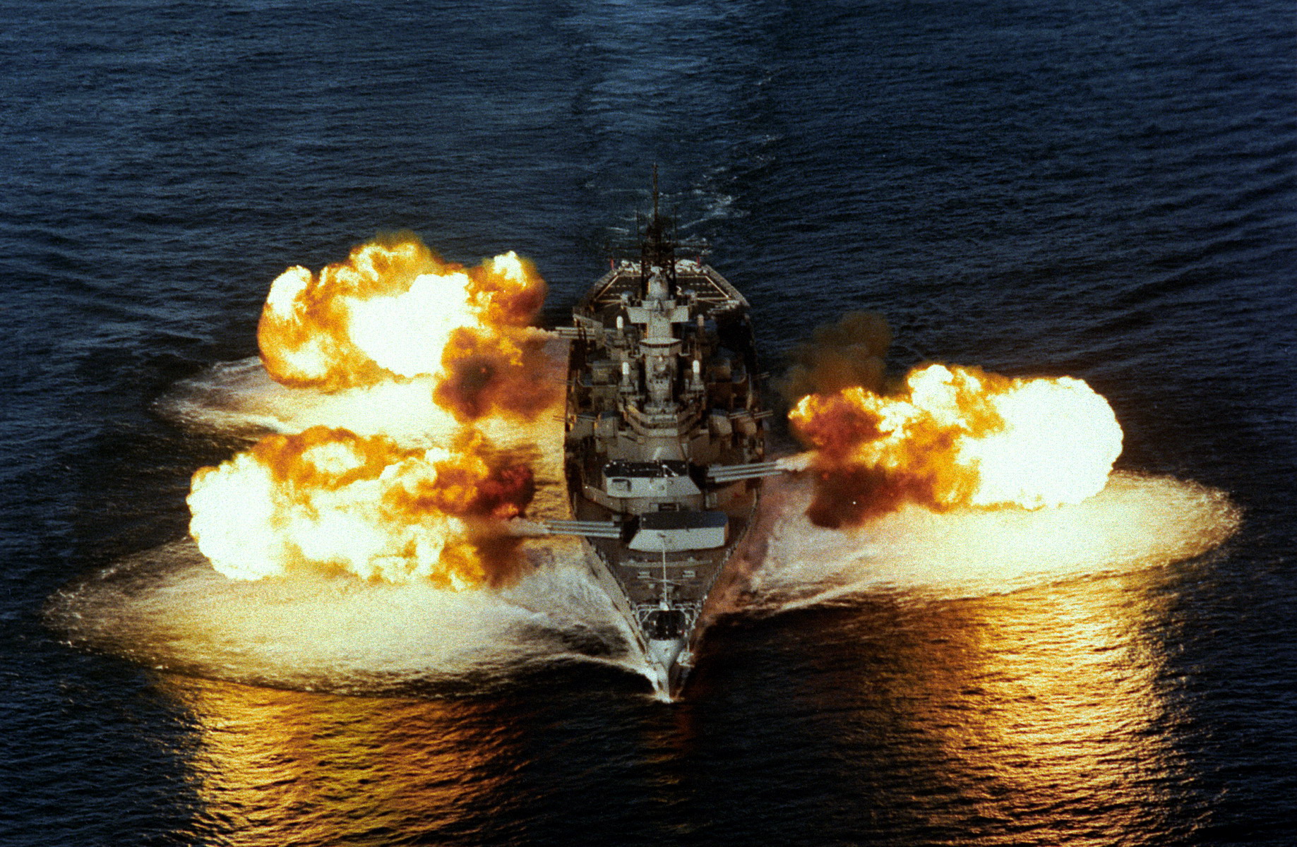  p>新泽西号战列舰(英文:uss new jersey)是20世纪40年代初美国建造的