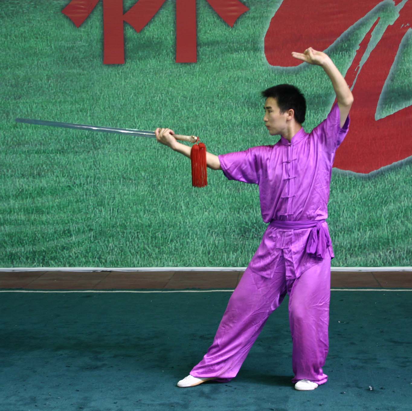  p>初级剑是大学体育武术科目的一个科目.