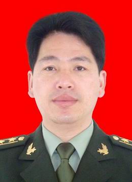 现任中共兴国县委常委,兴国县人武部政治委员. /p>