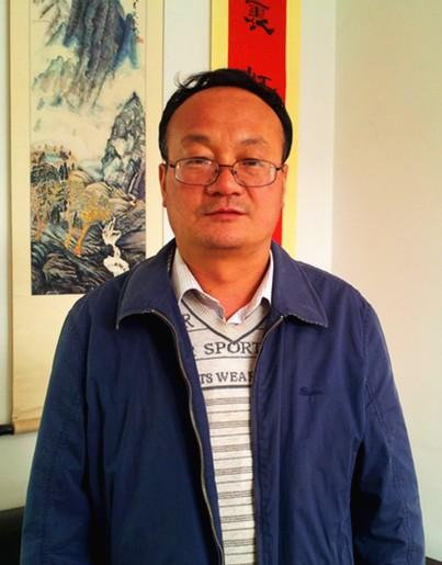 1961年出生于山西省长治市屯留县,现任屯留县纪委委员,县农经局局长.