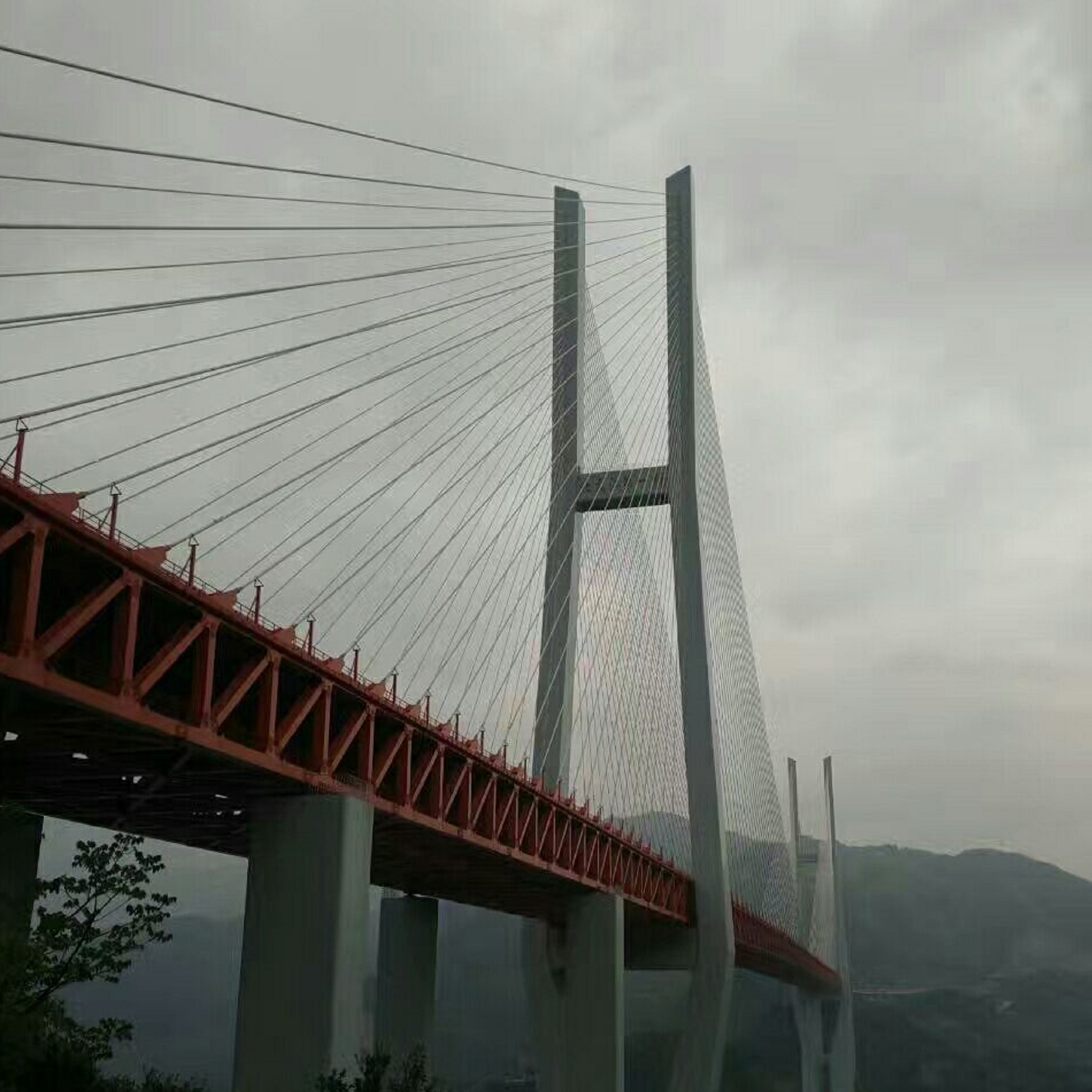 data-lemmaid="18898241">尼珠河大桥 /a>或北盘江大桥,是中国境内