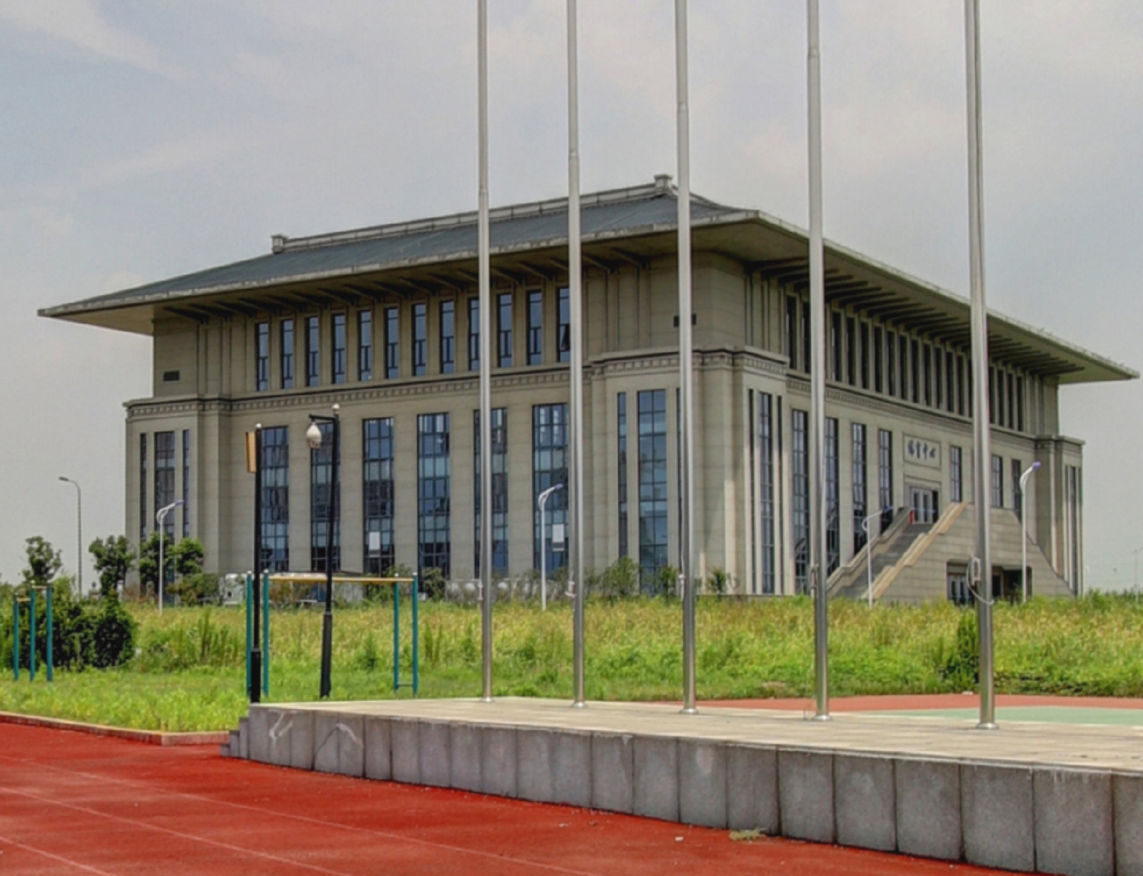  p>江苏航空职业技术学院(简称江苏航院)是经 a href="#" data-lemma