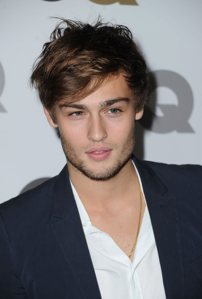  p>道格拉斯·布斯(douglas booth),1992年7月9日出生于英国伦敦