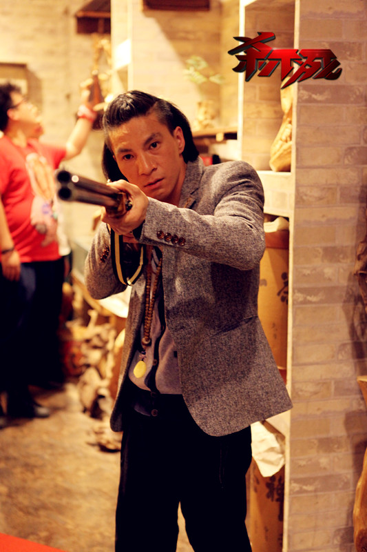 有限公司联合出品, a target="_blank" href="/item/李洪绸/1000470"