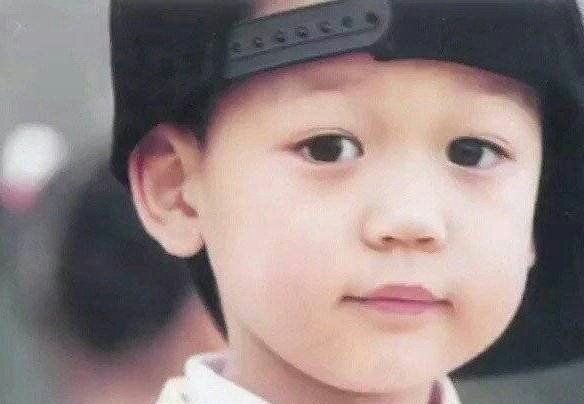  p>崔珉豪(minho),1991年12月9日在韩国仁川市出生,韩国男歌手,演员