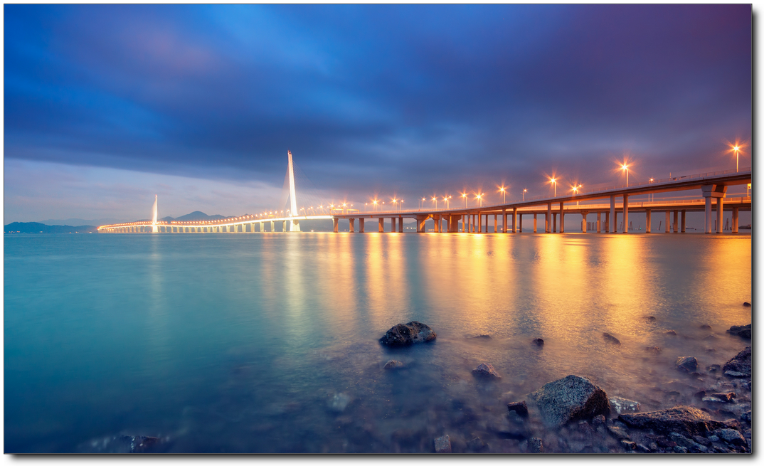  p>深圳湾大桥(shenzhen bay bridge),原称深圳湾公路大桥,是中国境内