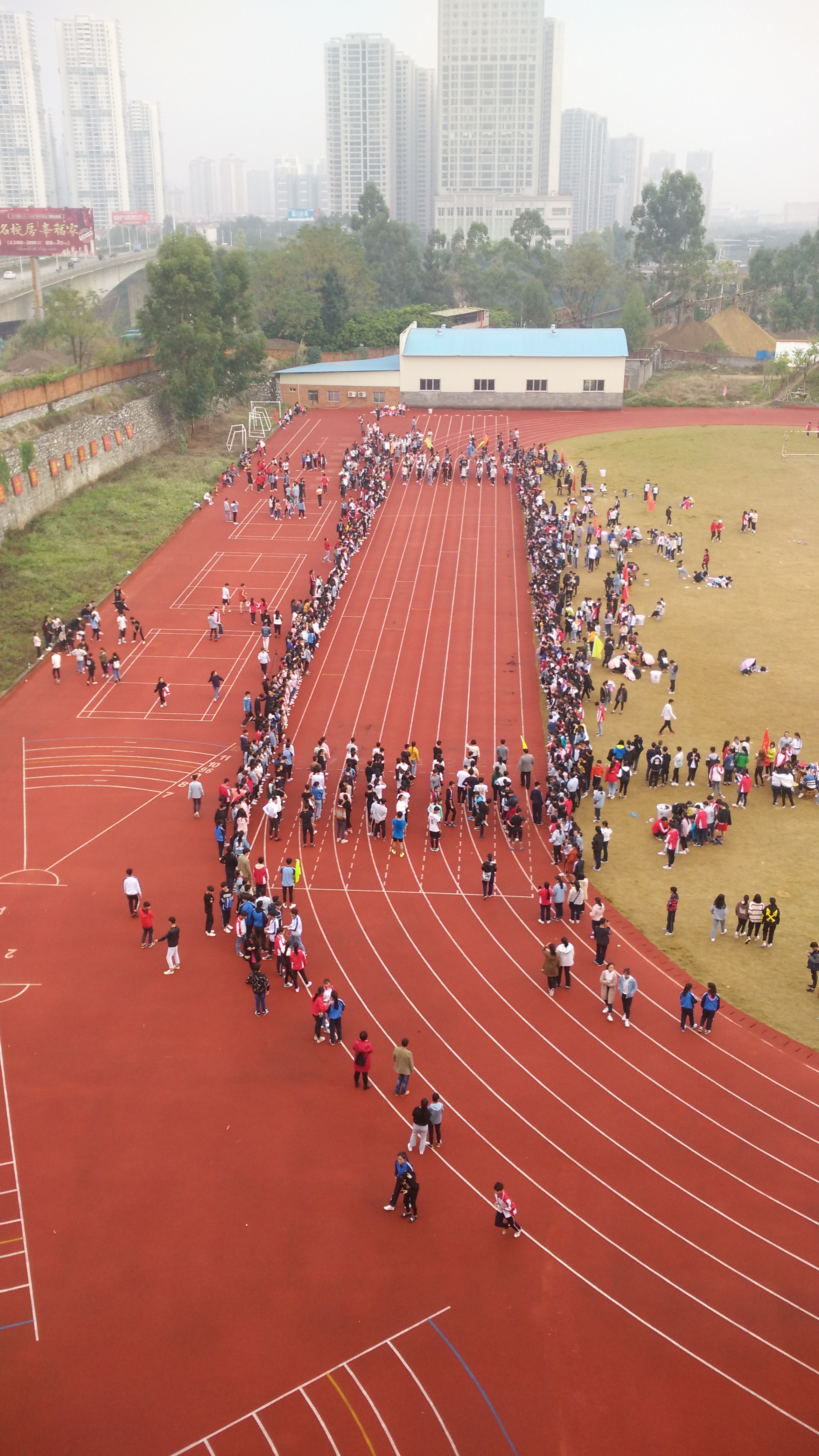  p> a href="#" data-lemmaid="15398843">来宾市第八中学 /a>创办于