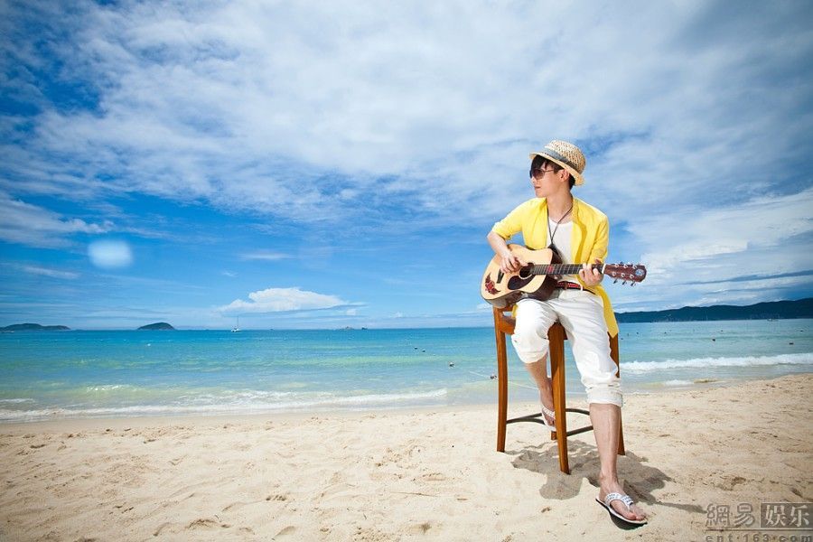  p>陈楚生,1981年7月25日出生于海南省三亚市,祖籍广东省普宁市,中国