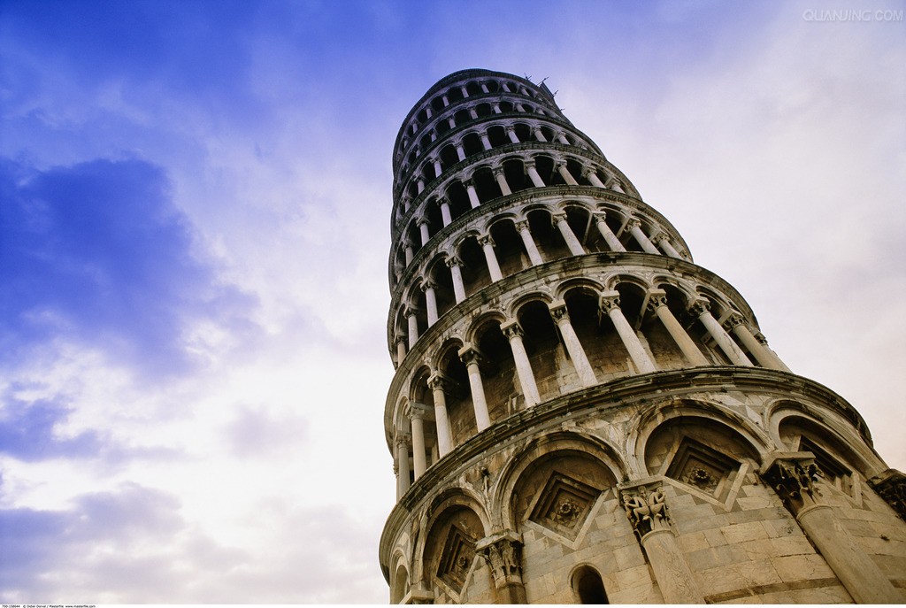 torre pendente di pisa或torre di pisa,英语:leaning tower of pisa