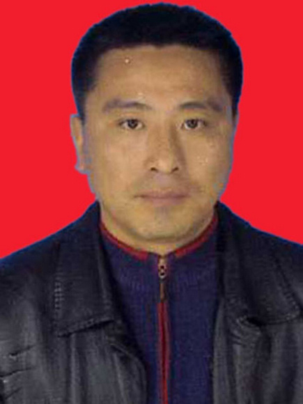 本科学历,中共党员,1983年8月参加工作,现任临川区纪委副书记,监察局