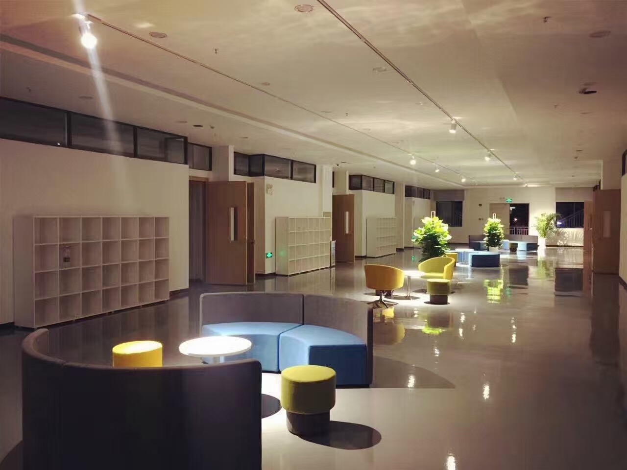 深圳市厚德书院