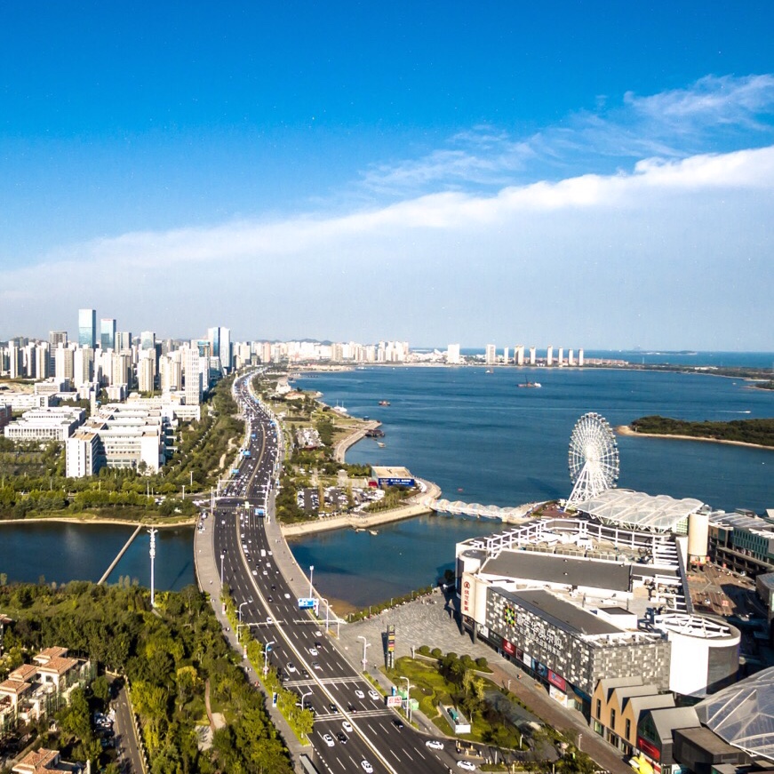 青岛海上嘉年华位于 a target="_blank" href="/item/黄岛区/7261472"