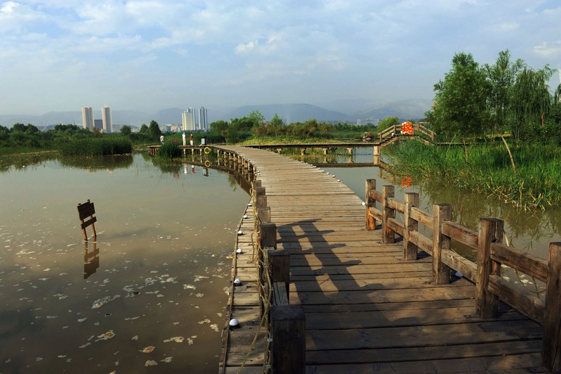  p>兰州银滩湿地公园位于兰州黄河百里风情线银滩大桥安宁端两侧黄河