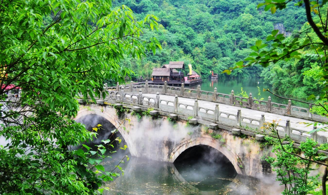  p>逍遥谷位于广东省中山市 a target="_blank" href="/item/五桂山镇