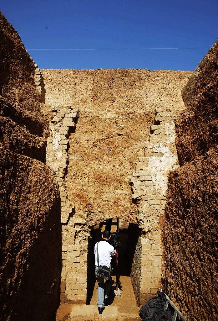 target="_blank" href="/item/邙山">邙山 /a>陵墓群位于河南省洛阳市