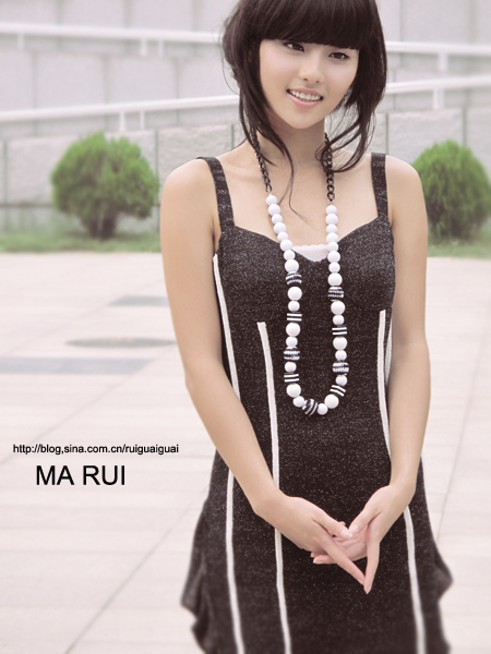  p>张嘉倪(jenny),1987年6月22日出生于四川省成都市,中国内地影视女