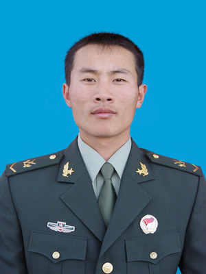 1986年12月出生,2005年12月入伍,中共预备党员,兰州军区某部一级士官