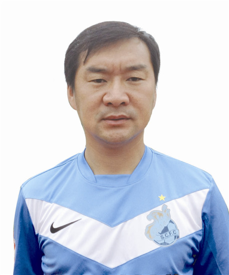 生于中国,中国 a target="_blank" href="/item/足球运动员/20426278"