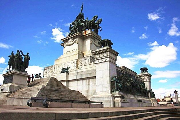 巴西独立纪念碑