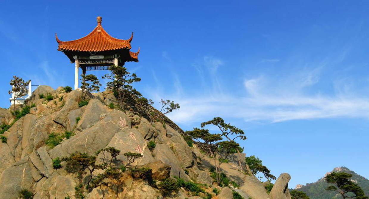 其他区的比如烟台山,养马岛也挺不错的,题主所在的烟大的风景也特别好