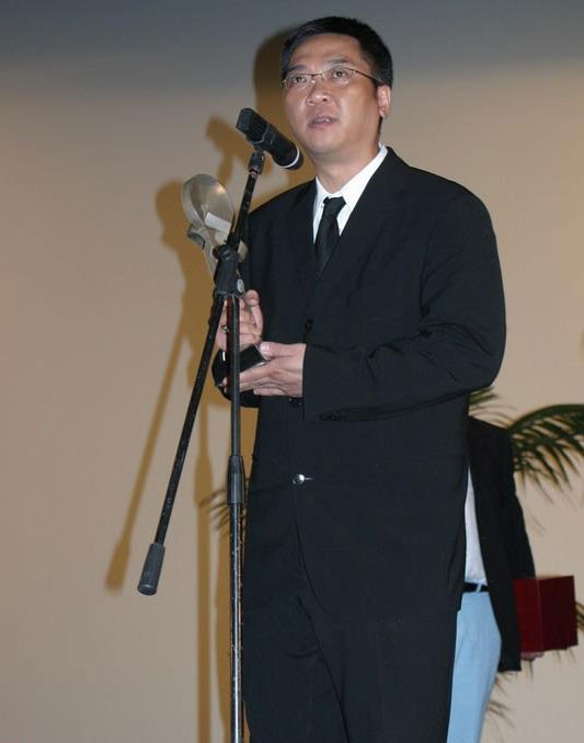 关锦鹏