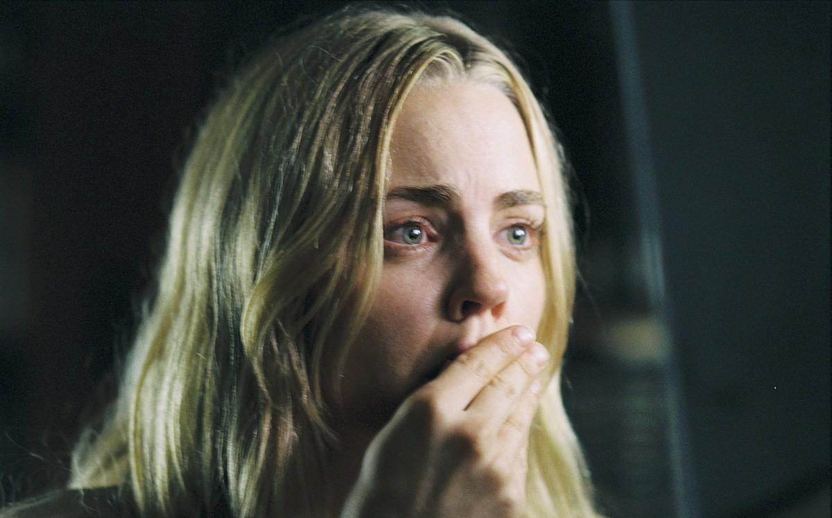 《鬼哭神嚎》是米高梅公司于2005年4月15日推出的一部恐怖电影,由