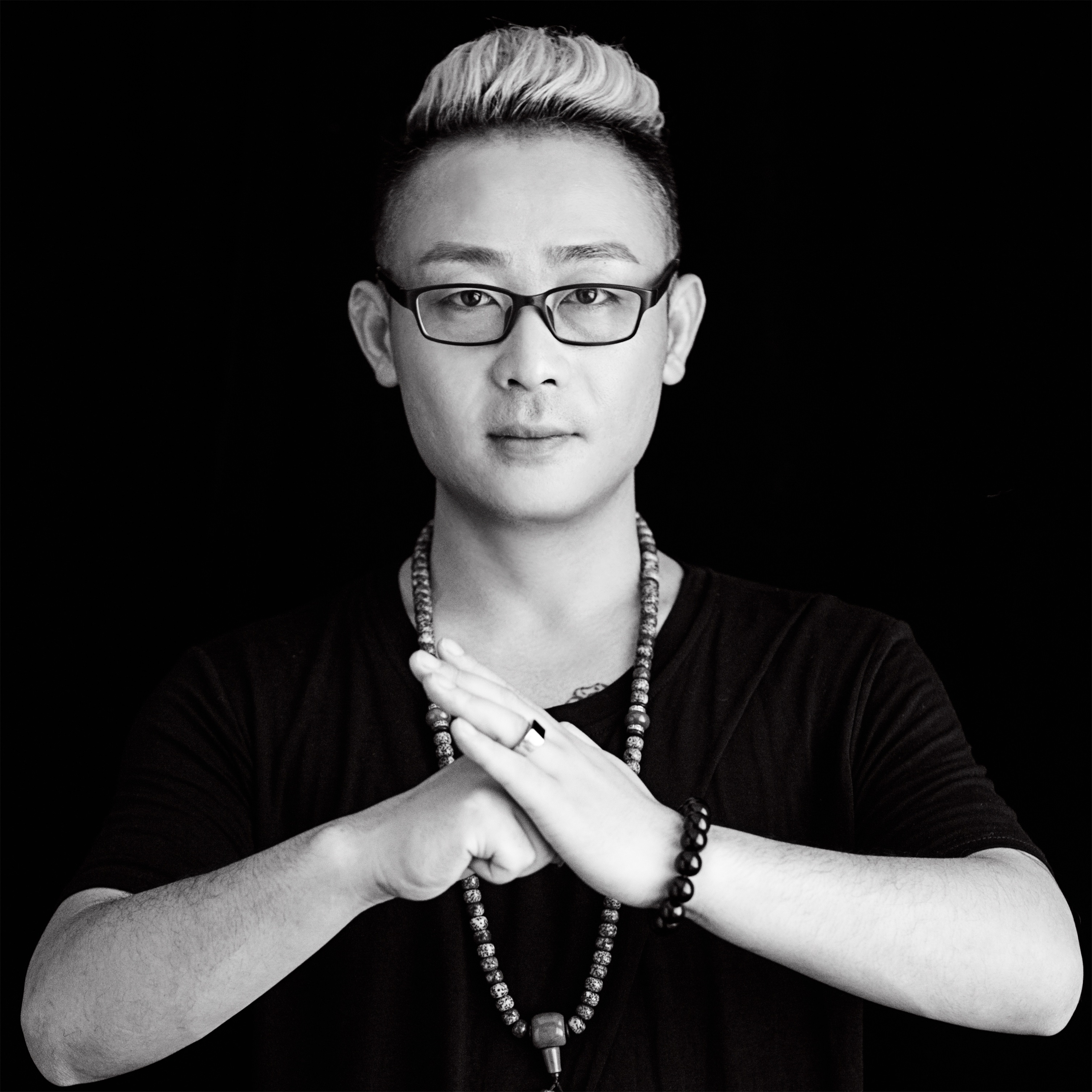  p data-id="gn364x5dn9">《我爱你发了疯》是王伟演唱的歌曲,由韩超