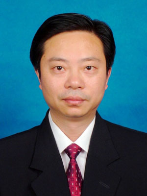 男,1963年9月生,湖北五峰人,1981年9月参加工作,现任五峰土家族自治县