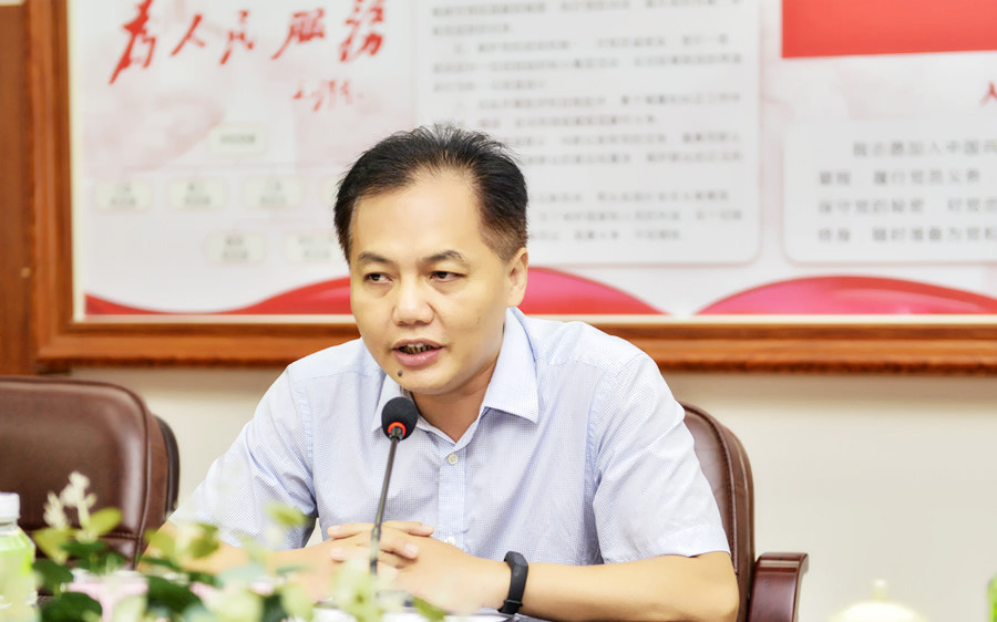 id="go0kflcaty">谢思敏,男,汉族,出生于1985年6月,江西省兴国县人