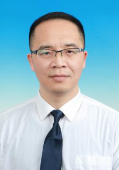  p>李晓聪,男,汉族,1968年11月出生,四川中江人,1992年8月参加工作