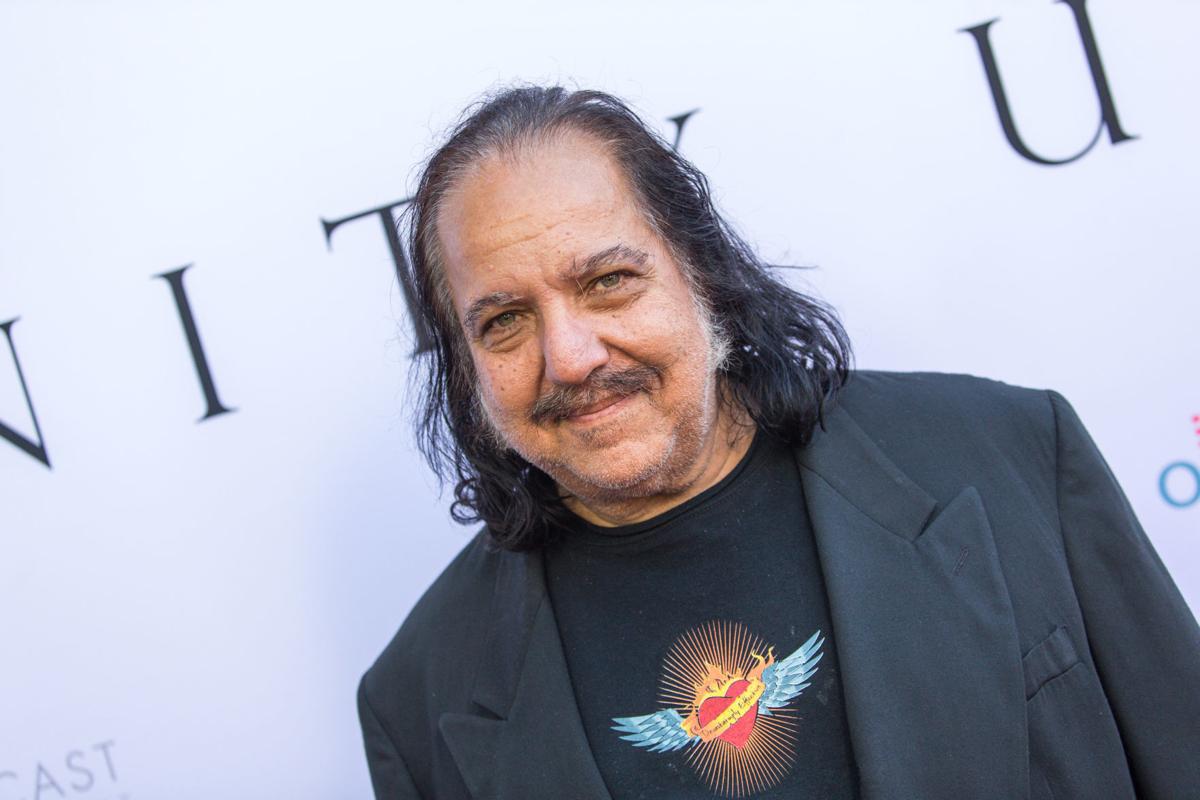  p>罗恩·杰里米·海埃特 i>(ron jeremy), /i>1953年3月12日出生于