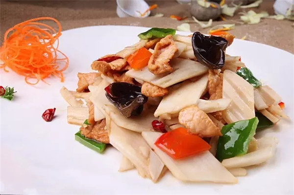 莲菜炒肉
