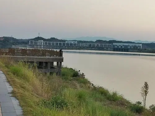 data-lemmaid="3141923">于都县 /a>,靖石乡地处 a target="_blank"