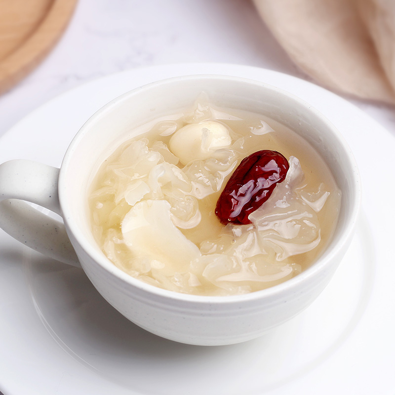 雪耳百合莲子糖水