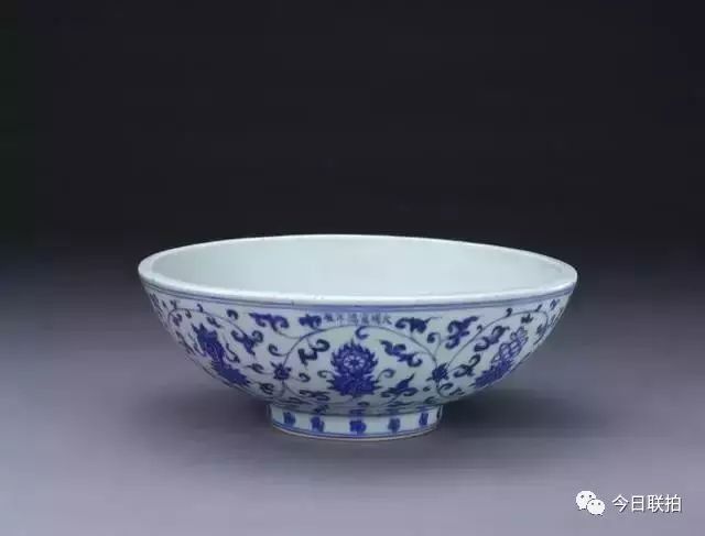 诸料悉精，青花最贵——故宫馆藏宣德青花大赏_百科TA说