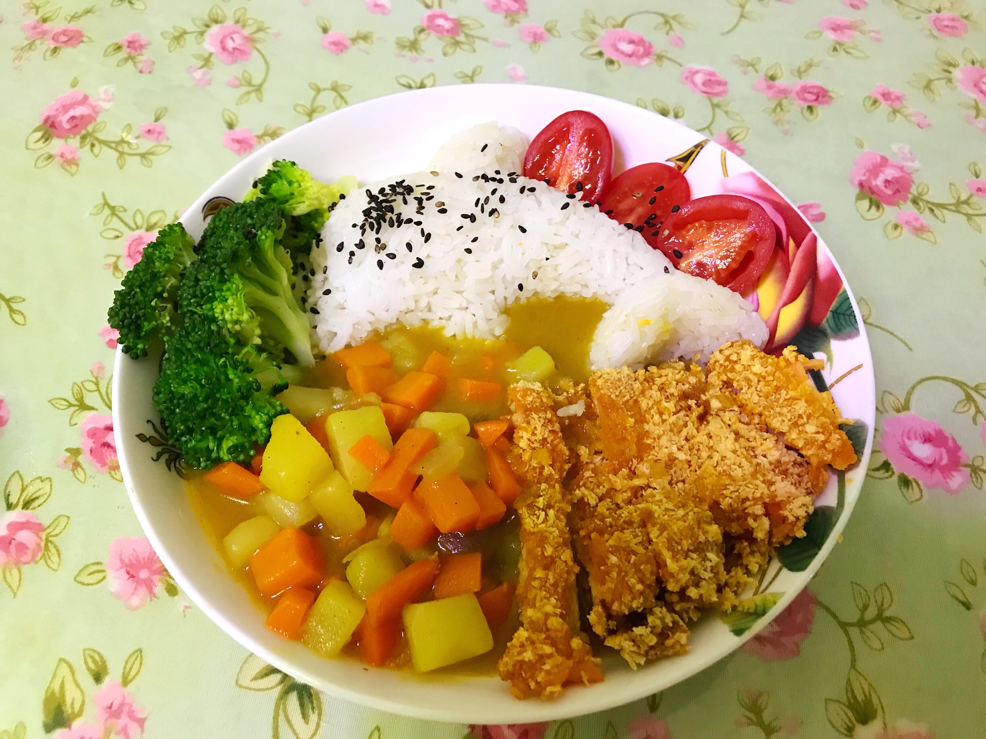 黄金咖喱鸡排饭