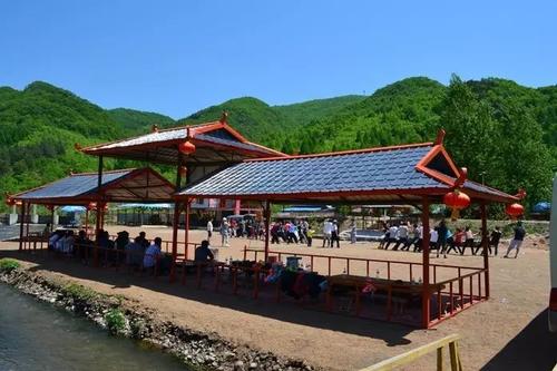 data-lemmaid="1264040">延边朝鲜族自治州 /a>延吉市下辖镇,地处 a