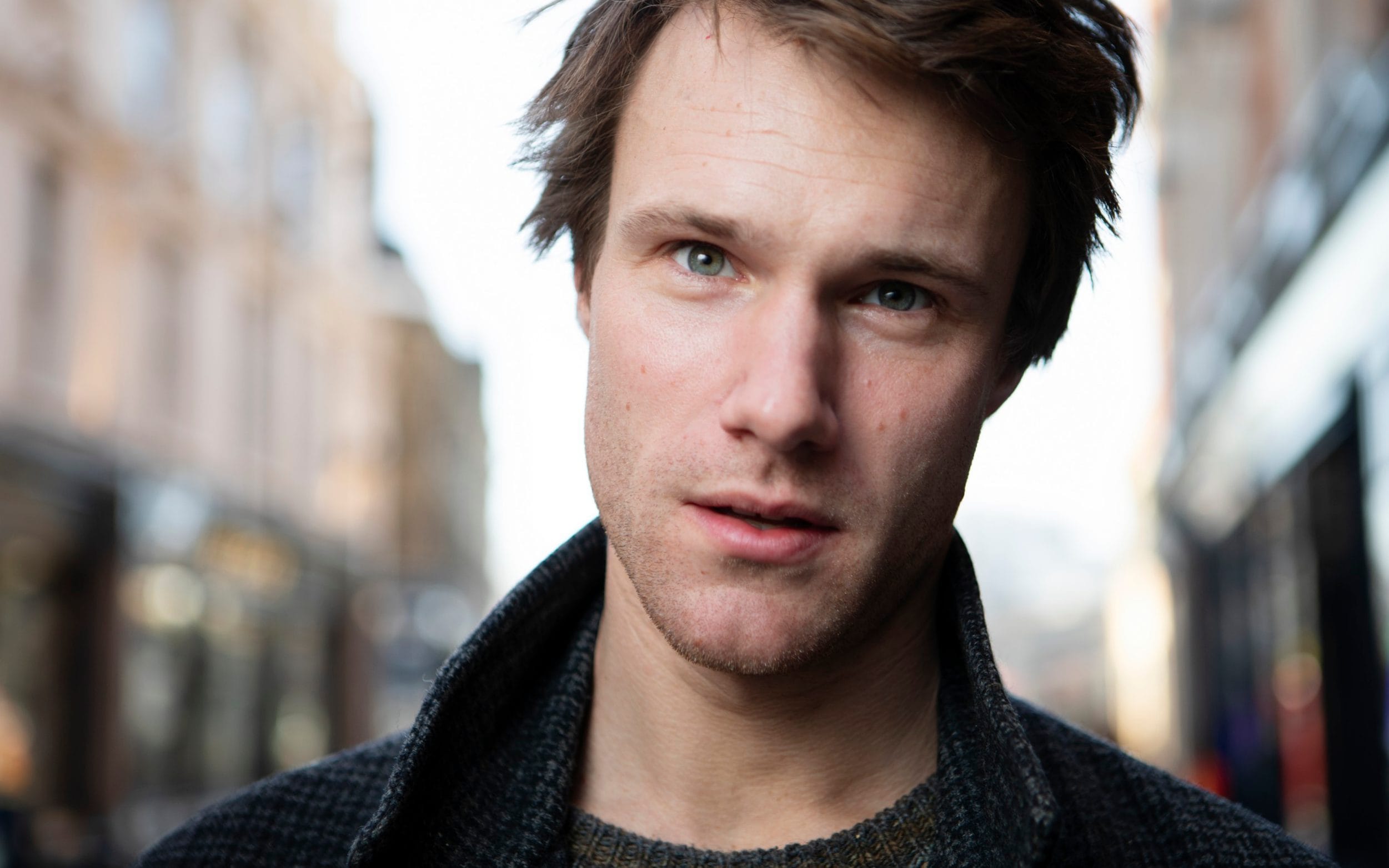  p data-id="gnbhvg6dqd">休·斯金纳(hugh skinner),1985年1月6日