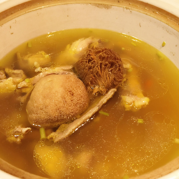 猴头菇黄豆鸡汤