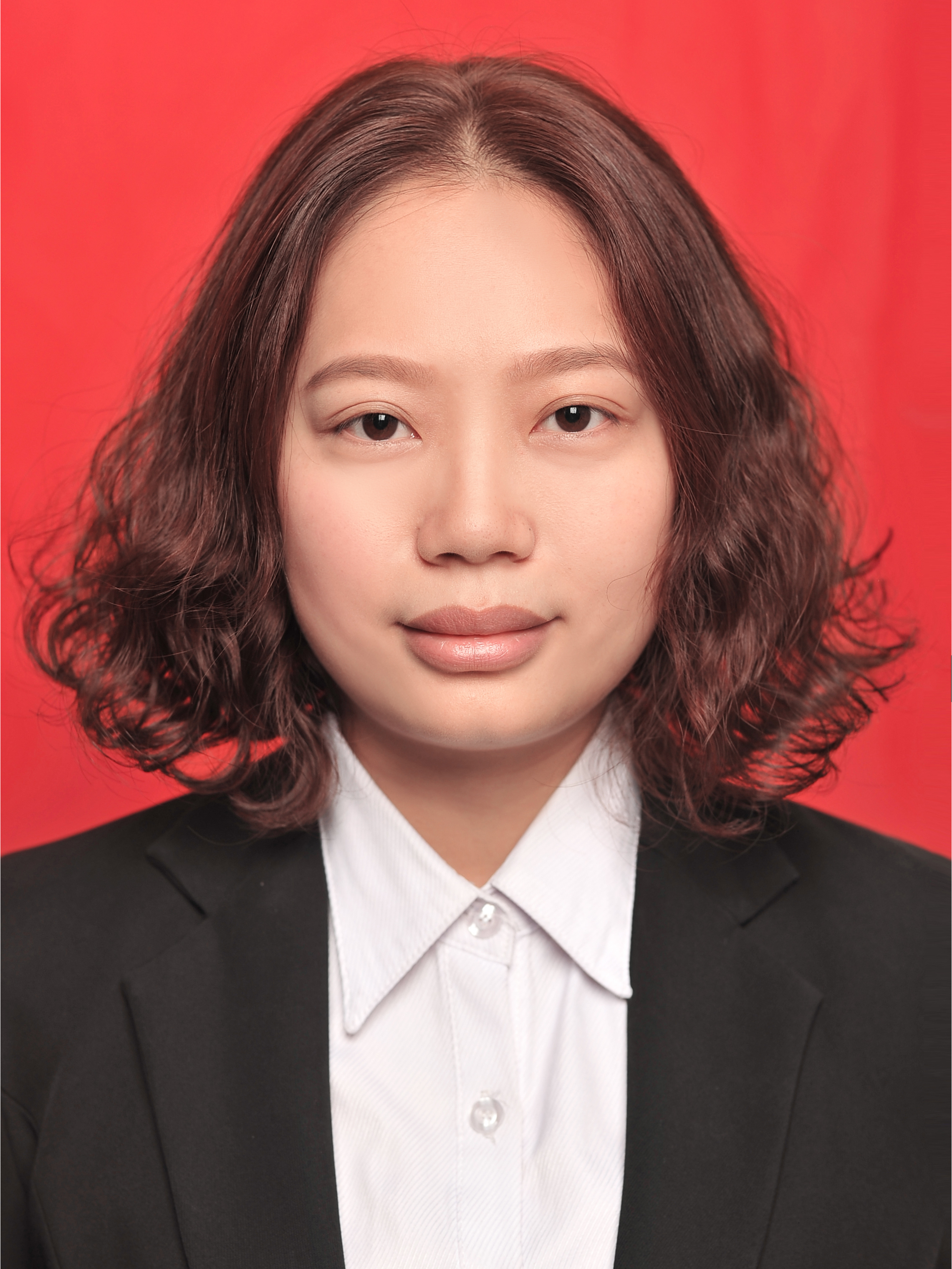 魏佳,中国国籍,女