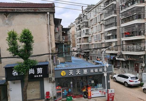  p>梁山头社区位于 a target="_blank" href="/item/武汉/106764"