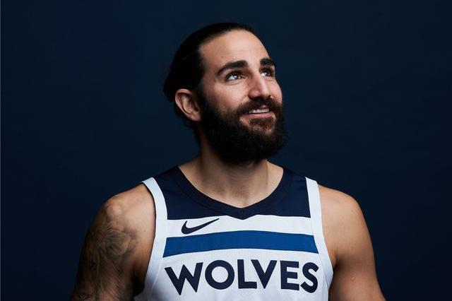  p>里基·卢比奥(ricky rubio),1990年10月21日出生于西班牙巴塞罗那 