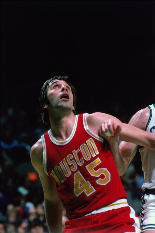  p>鲁迪·汤姆贾诺维奇(rudy tomjanovich),1948年11月24日出生于美国