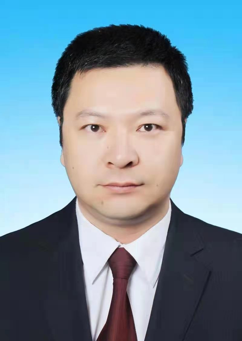 曾任内蒙古自治区呼伦贝尔市满洲里市扎赉诺尔区人民政府副区长.