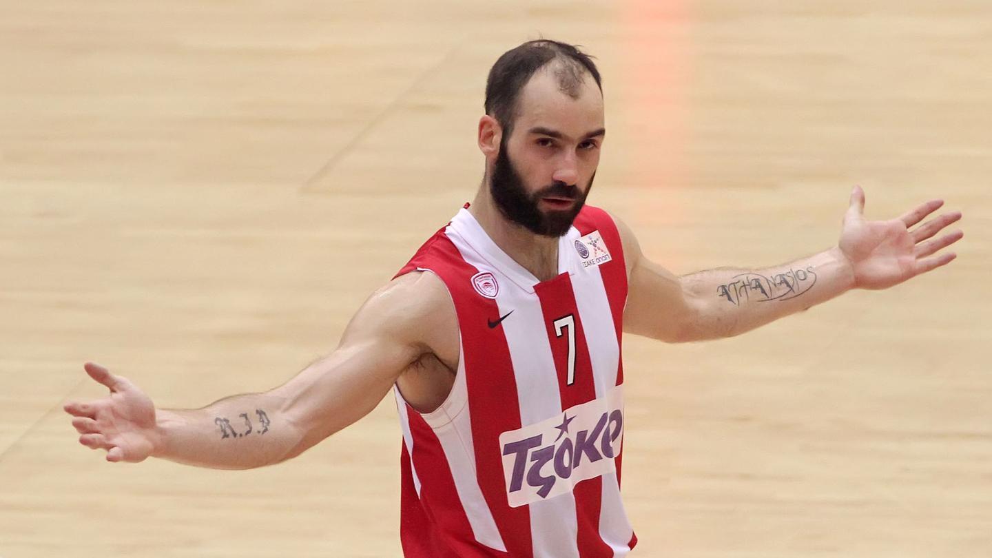 瓦斯里斯-斯潘诺里斯