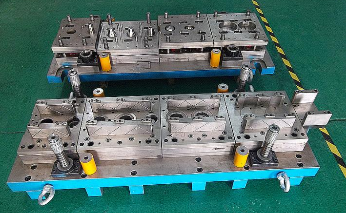  p>冲压模具是在冷 a target="_blank" href="/item/冲压加工">冲压