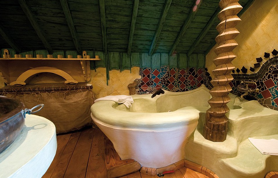  p data-id="gn5uevlufv">童话旅馆是一家酒店,位于 a target="_blank