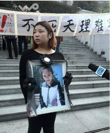 家暴事件,丈夫吉星鹏凌晨4点多回家,浑身酒气,和妻子祁可欣发生冲突